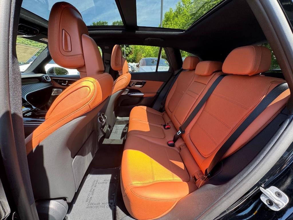 new 2025 Mercedes-Benz GLC 300 car, priced at $59,770