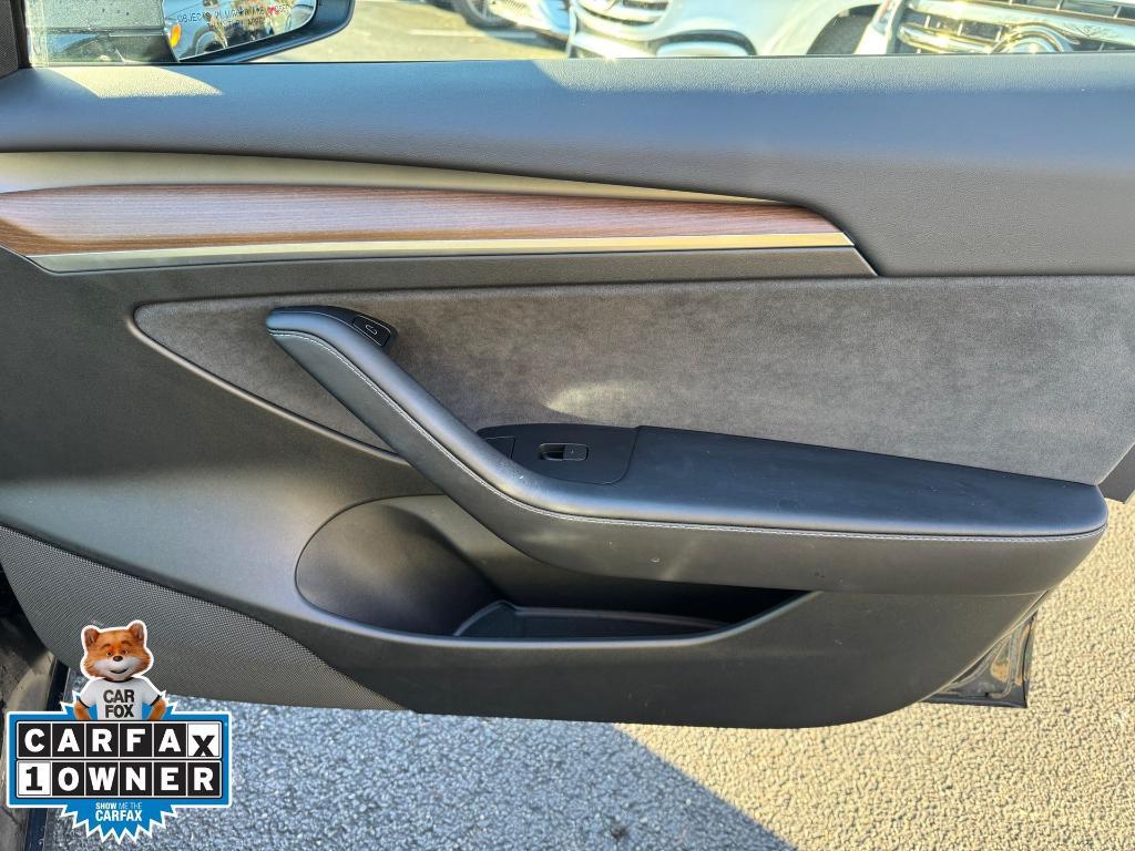 used 2022 Tesla Model 3 car, priced at $21,000