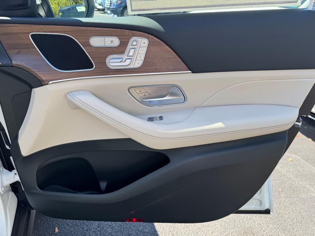 new 2026 Mercedes-Benz GLE 350 car, priced at $67,845