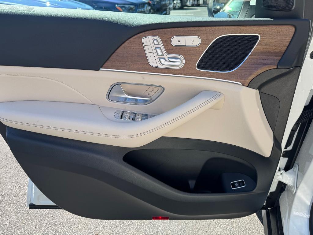 new 2026 Mercedes-Benz GLE 350 car, priced at $67,845