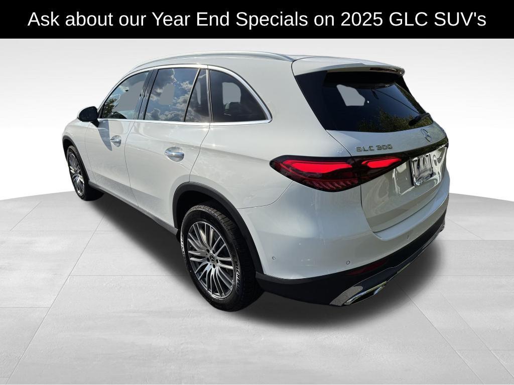 new 2025 Mercedes-Benz GLC 300 car, priced at $53,385