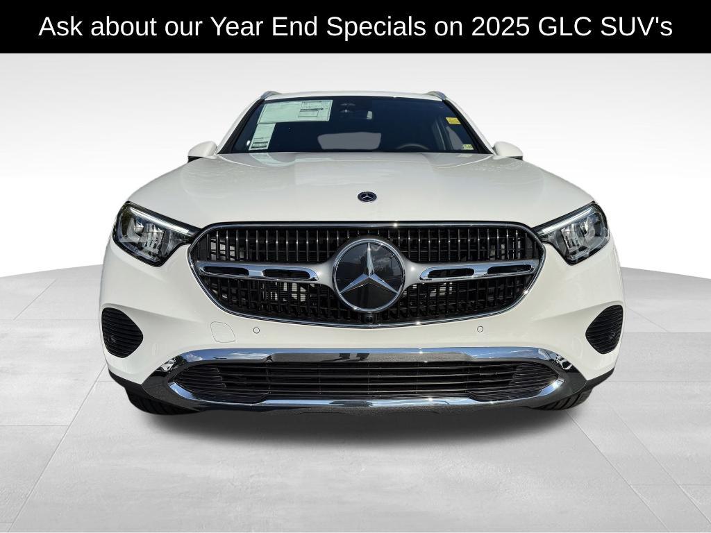 new 2025 Mercedes-Benz GLC 300 car, priced at $53,385