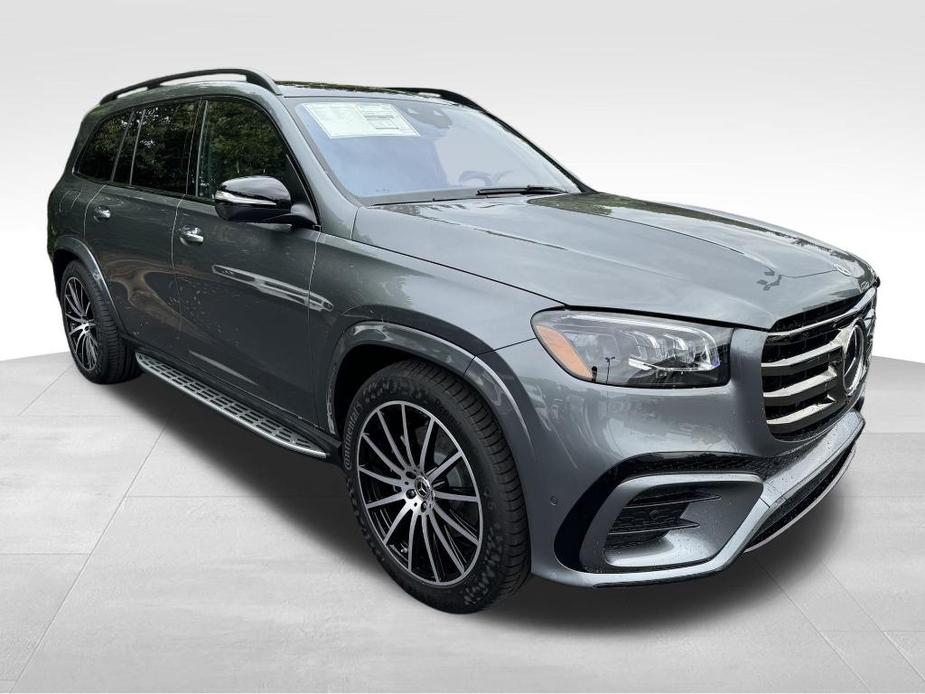 new 2025 Mercedes-Benz GLS 580 car, priced at $123,115