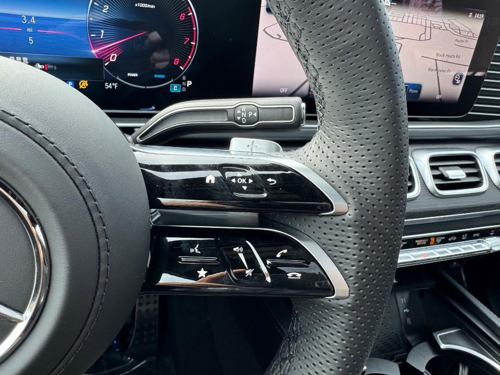 new 2025 Mercedes-Benz GLS 450 car, priced at $96,275