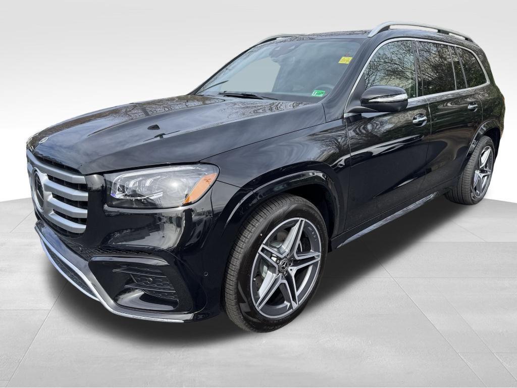 new 2025 Mercedes-Benz GLS 450 car, priced at $96,275