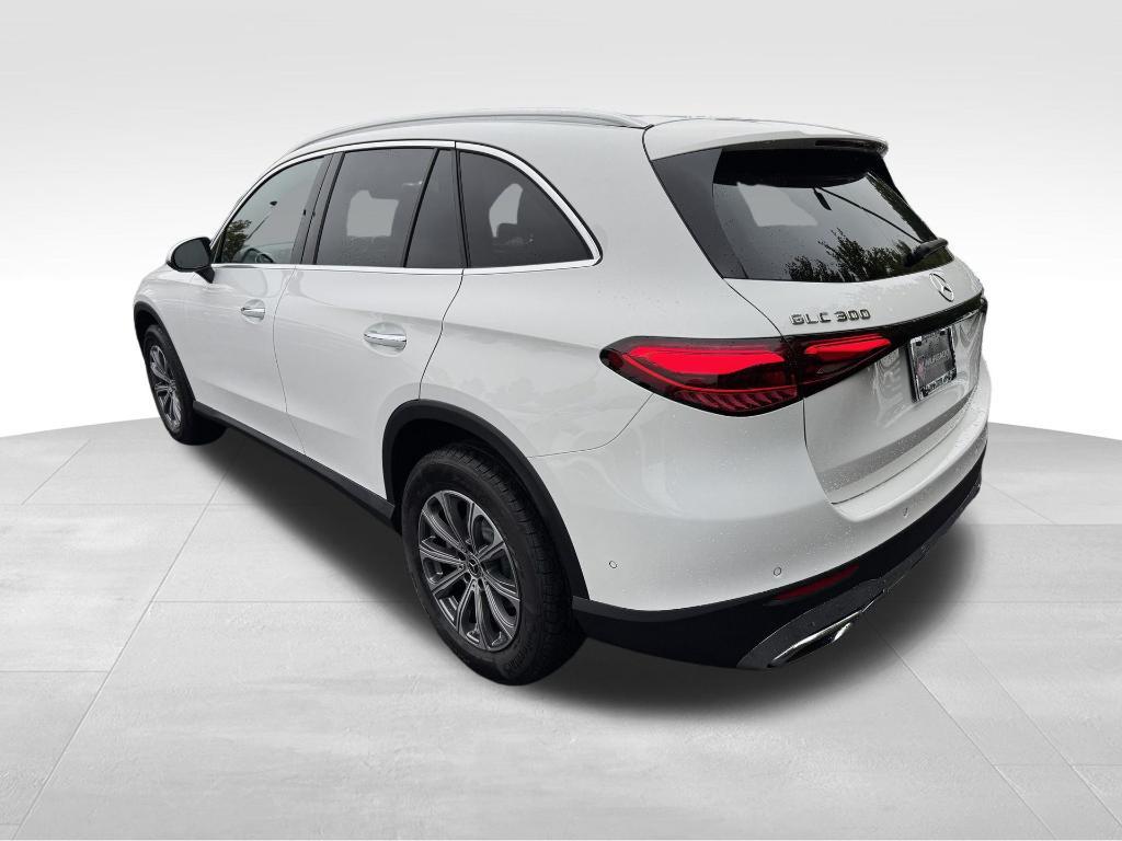 new 2025 Mercedes-Benz GLC 300 car, priced at $52,785