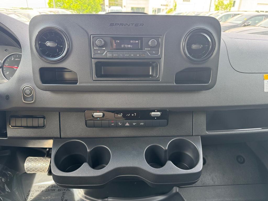new 2025 Mercedes-Benz Sprinter 2500 car, priced at $69,571