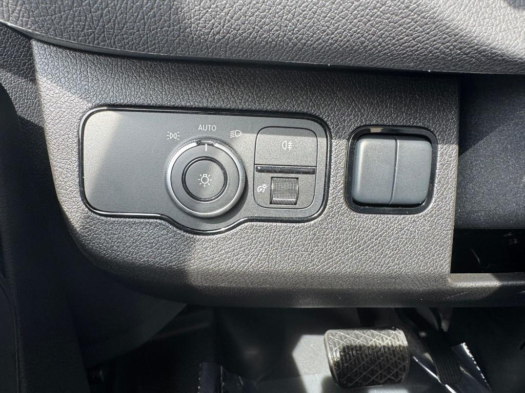 new 2025 Mercedes-Benz Sprinter 2500 car, priced at $69,571