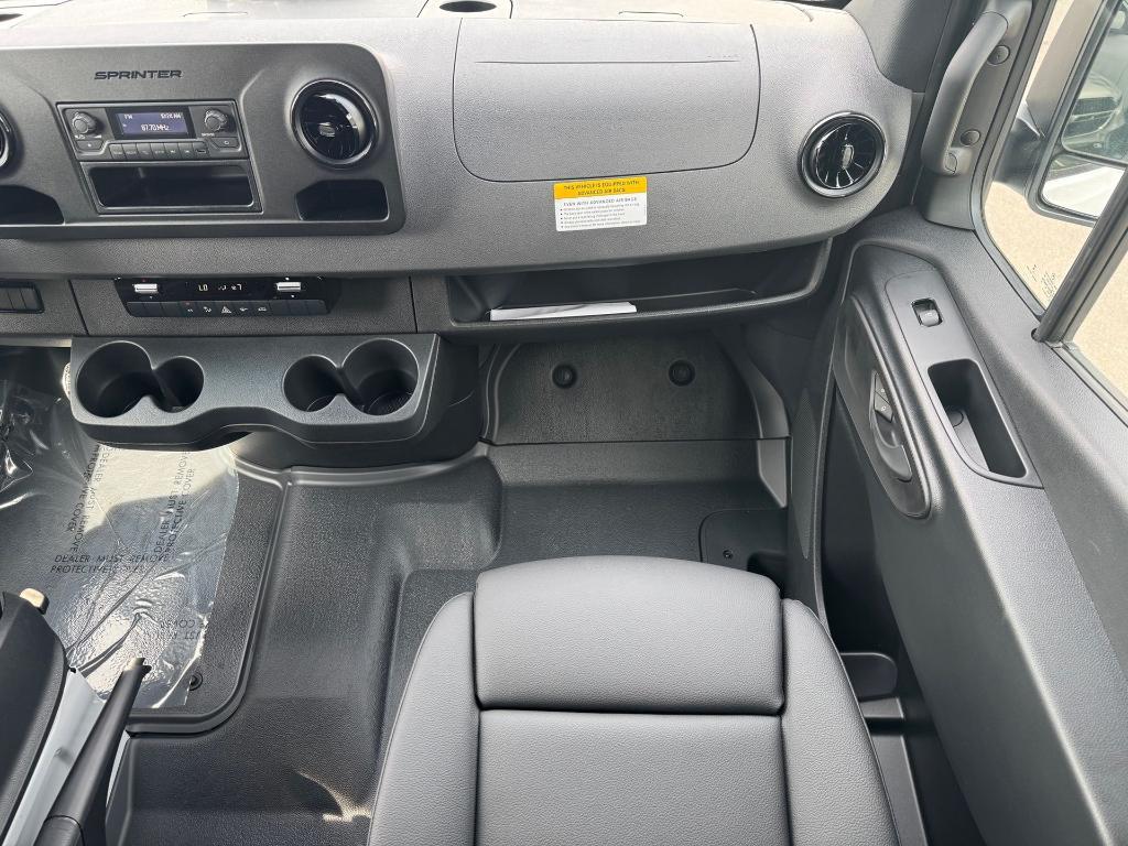 new 2025 Mercedes-Benz Sprinter 2500 car, priced at $69,571