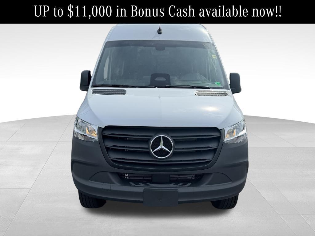 new 2025 Mercedes-Benz Sprinter 2500 car, priced at $69,571