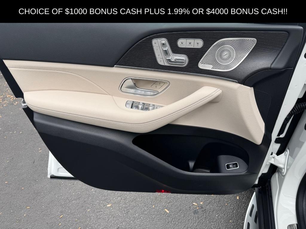 new 2025 Mercedes-Benz GLS 450 car, priced at $97,430