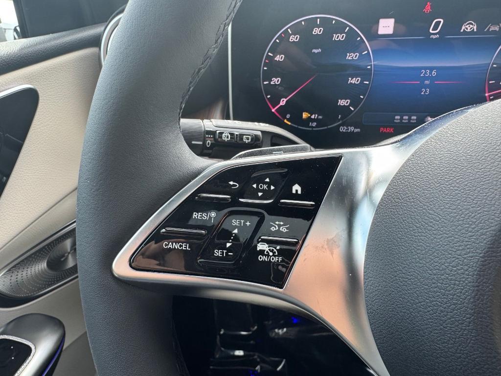 new 2025 Mercedes-Benz GLC 300 car, priced at $59,765