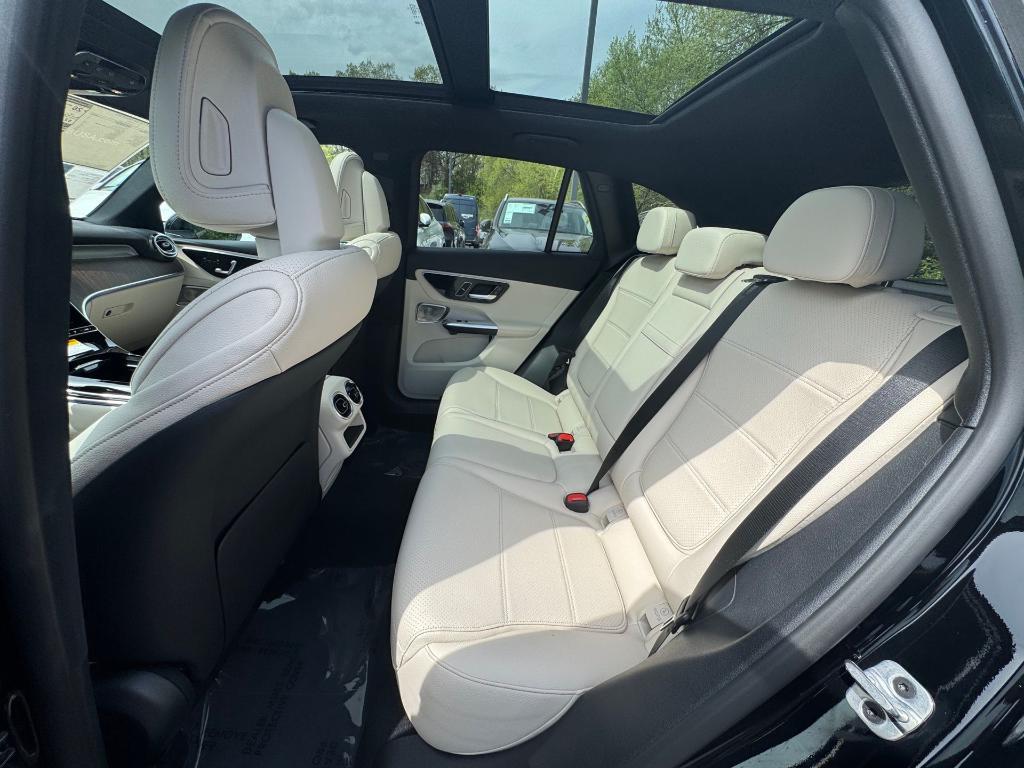 new 2025 Mercedes-Benz GLC 300 car, priced at $59,765