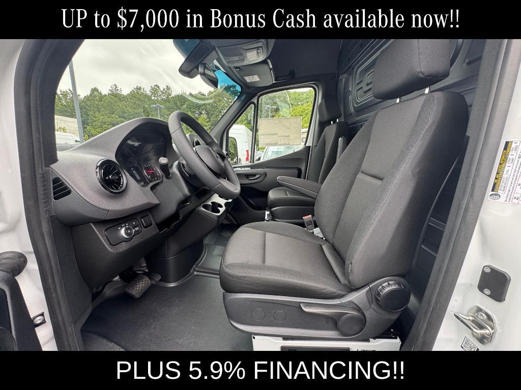 new 2025 Mercedes-Benz Sprinter 2500 car, priced at $61,601