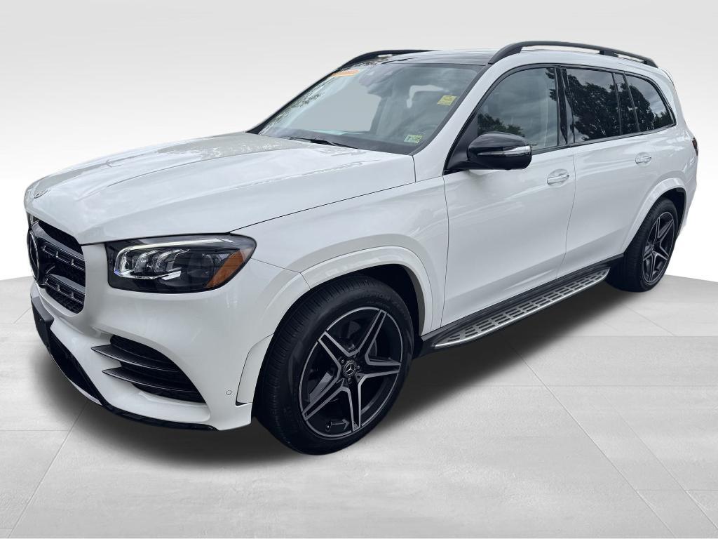 new 2022 Mercedes-Benz GLS 450 car, priced at $54,500