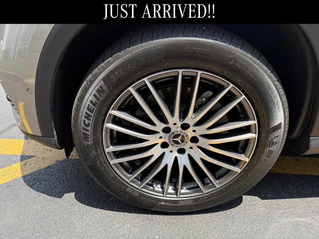 used 2024 Mercedes-Benz GLC 300 car, priced at $51,500