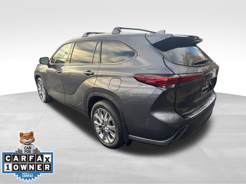 used 2023 Toyota Highlander Hybrid car, priced at $42,460