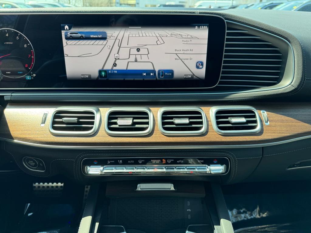 new 2025 Mercedes-Benz GLS 580 car, priced at $122,830