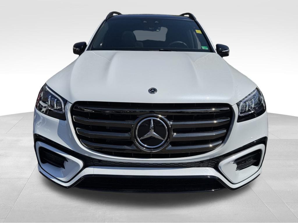 new 2025 Mercedes-Benz GLS 580 car, priced at $122,830