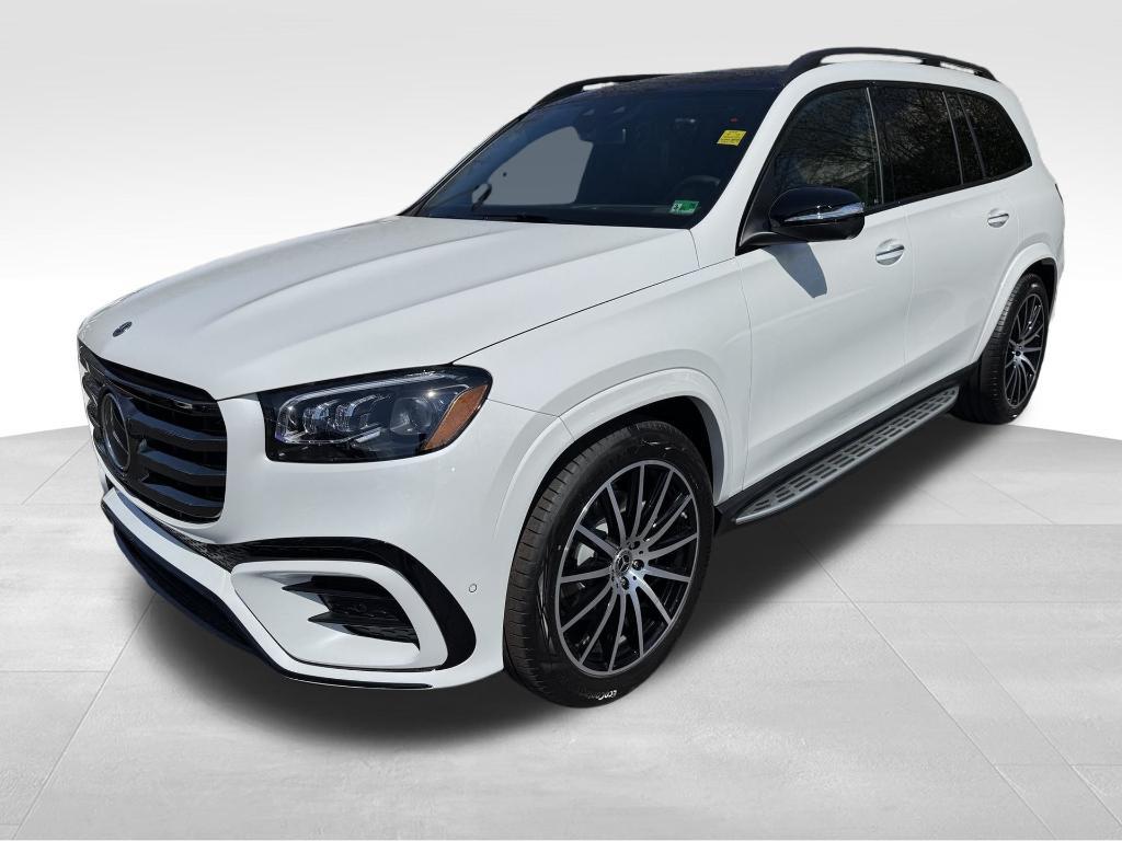 new 2025 Mercedes-Benz GLS 580 car, priced at $122,830