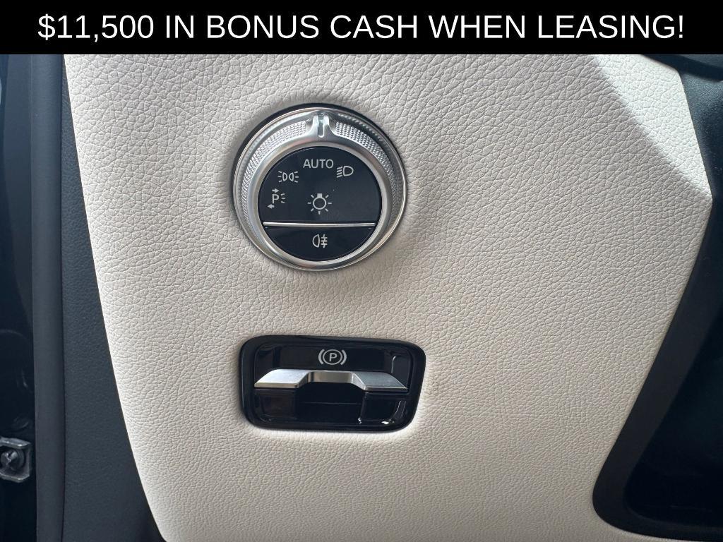 new 2025 Mercedes-Benz GLC 350e car, priced at $65,585