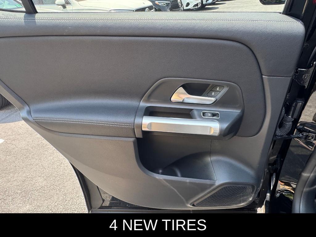 used 2023 Mercedes-Benz GLB 250 car, priced at $34,000