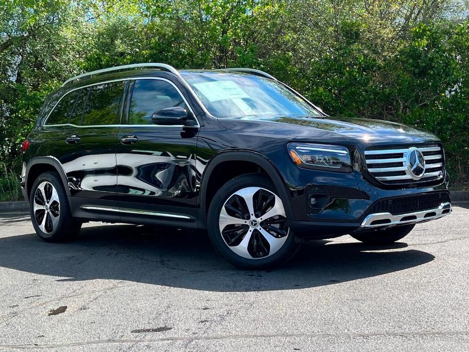 new 2024 Mercedes-Benz GLB 250 car, priced at $51,925