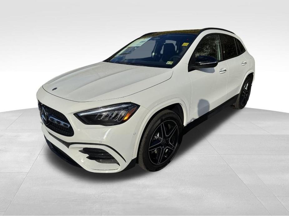 new 2025 Mercedes-Benz GLA 250 car, priced at $53,890