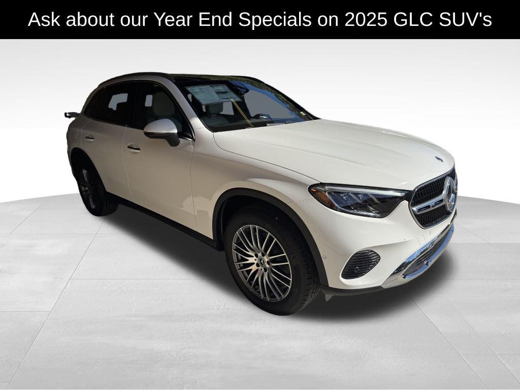 new 2025 Mercedes-Benz GLC 300 car, priced at $54,885