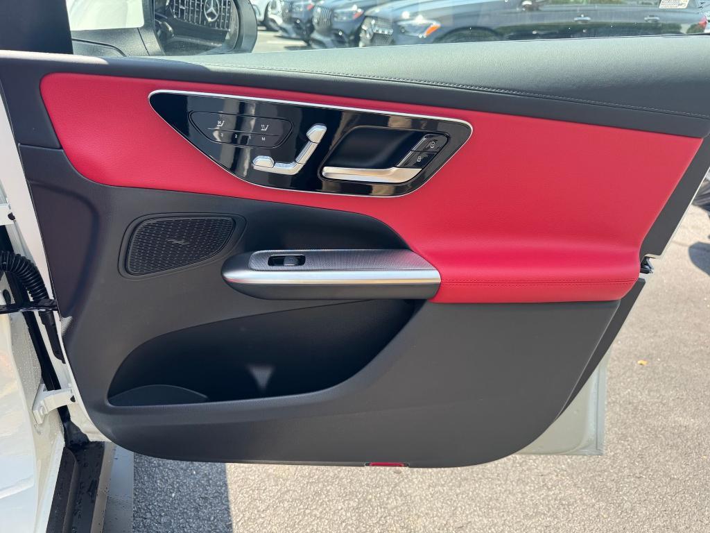 new 2025 Mercedes-Benz GLC 300 car, priced at $68,790
