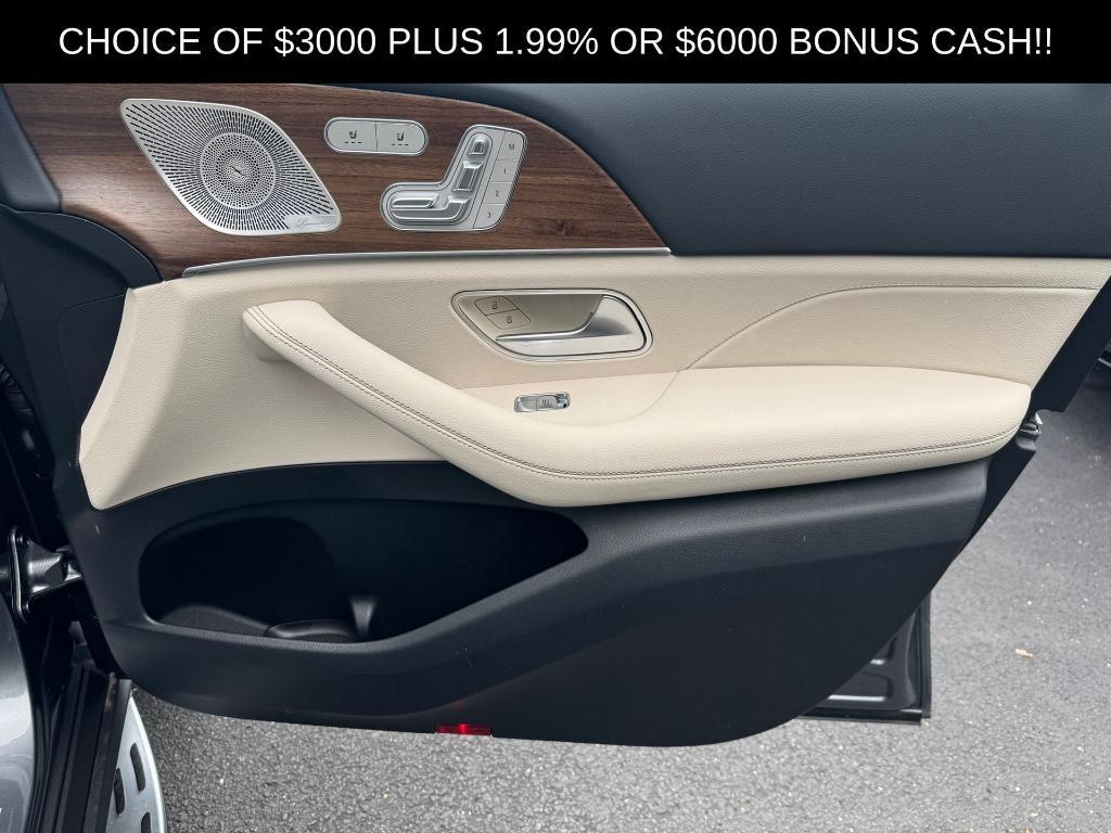new 2025 Mercedes-Benz GLS 450 car, priced at $95,685