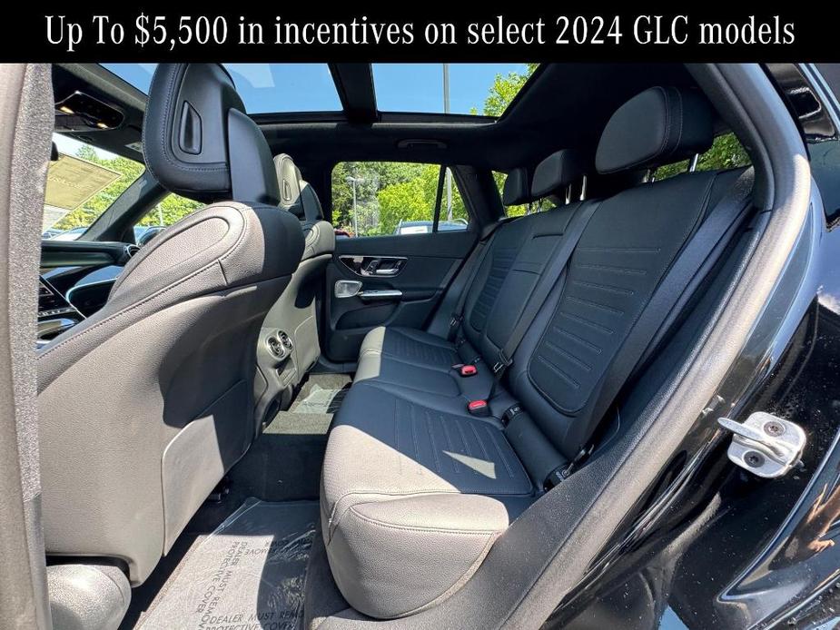 new 2024 Mercedes-Benz GLC 300 car, priced at $54,500