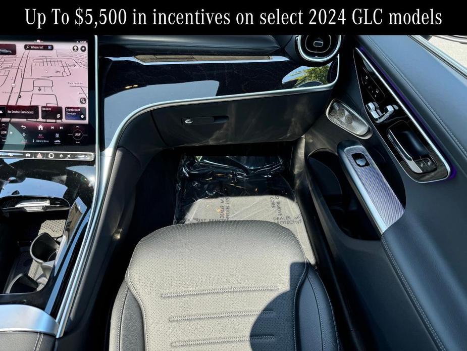 new 2024 Mercedes-Benz GLC 300 car, priced at $54,500