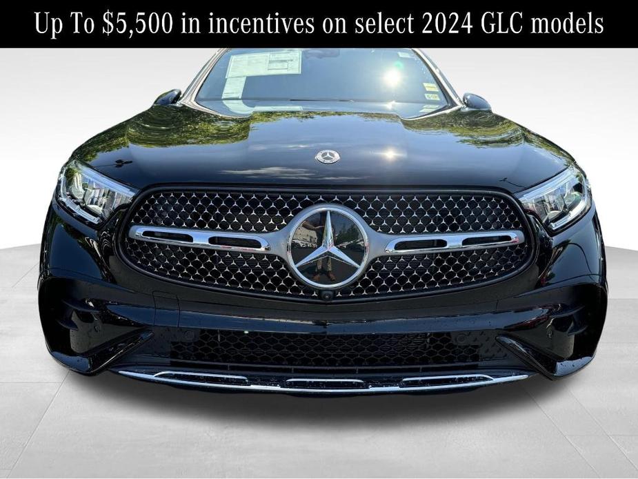 new 2024 Mercedes-Benz GLC 300 car, priced at $54,500