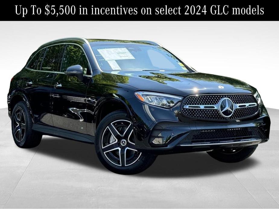 new 2024 Mercedes-Benz GLC 300 car, priced at $54,500