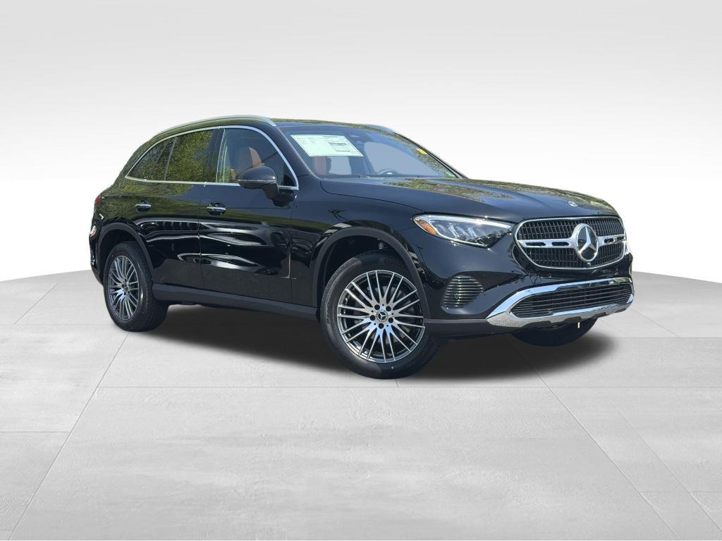 new 2025 Mercedes-Benz GLC 300 car, priced at $57,820