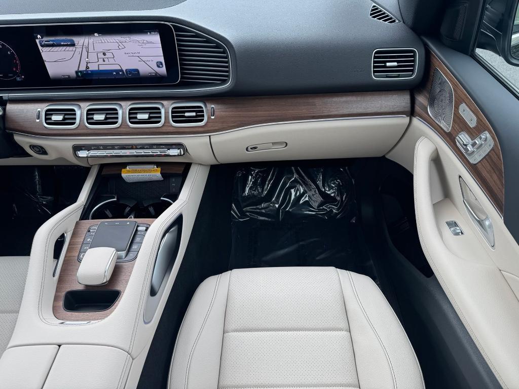 new 2025 Mercedes-Benz GLE 350 car, priced at $73,650