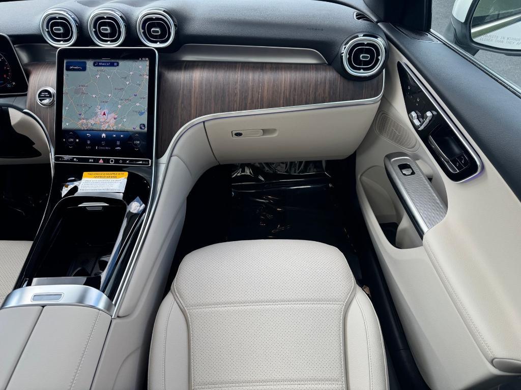new 2025 Mercedes-Benz GLC 300 car, priced at $63,135