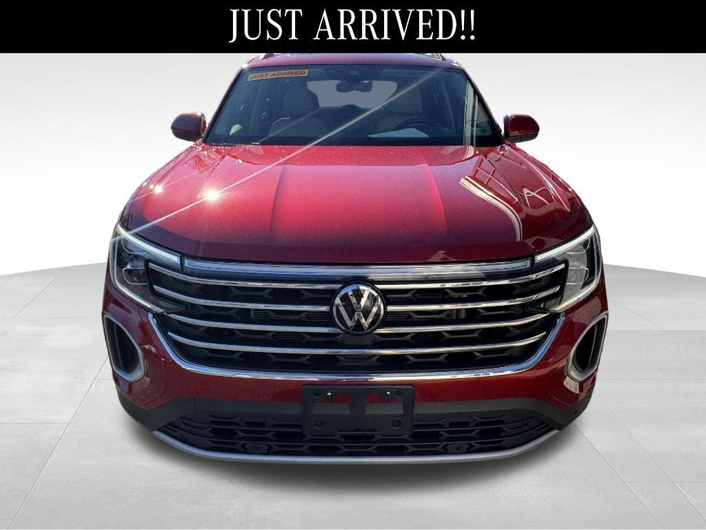 used 2025 Volkswagen Atlas car, priced at $35,917