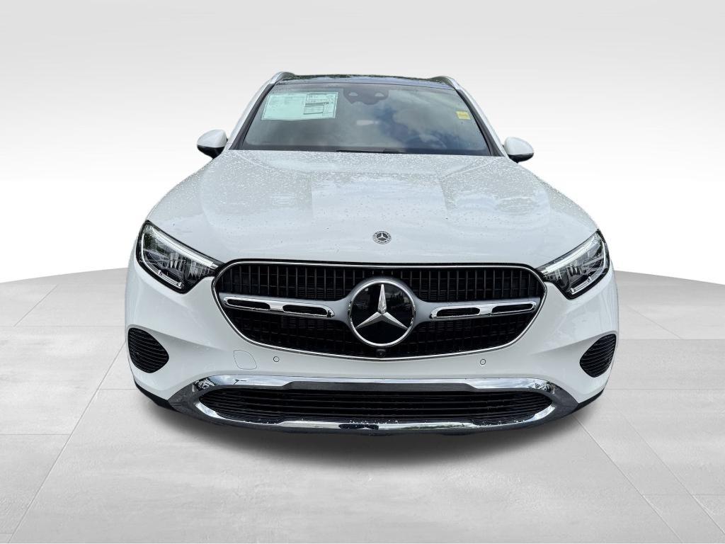 new 2025 Mercedes-Benz GLC 300 car, priced at $59,570