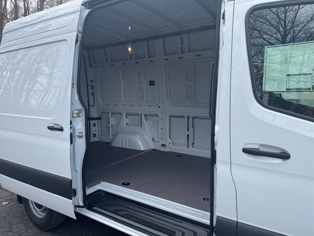 new 2025 Mercedes-Benz Sprinter 2500 car, priced at $62,373