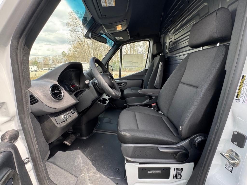 new 2025 Mercedes-Benz Sprinter 2500 car, priced at $62,373