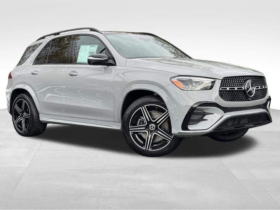 new 2025 Mercedes-Benz GLE 450 car, priced at $84,750