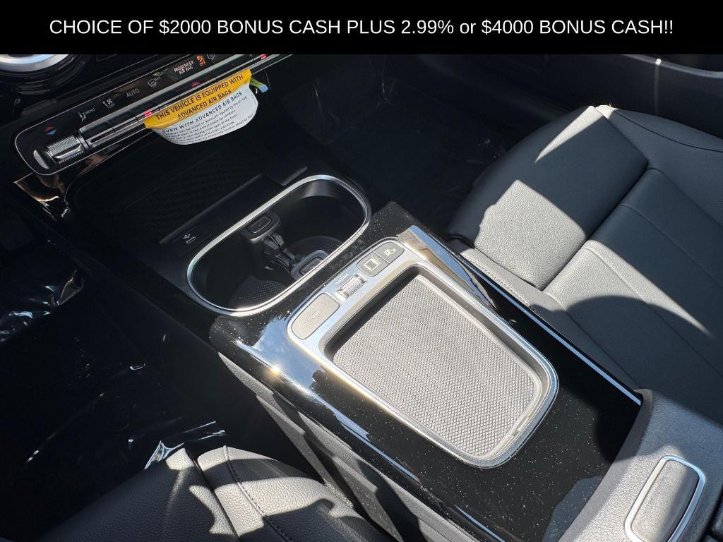 new 2025 Mercedes-Benz CLA 250 car, priced at $49,615
