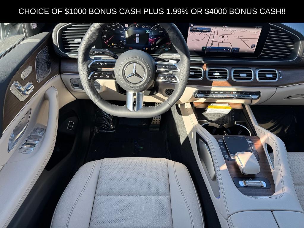 new 2025 Mercedes-Benz GLS 450 car, priced at $98,025