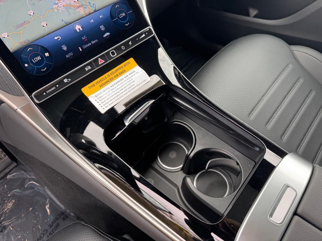 new 2025 Mercedes-Benz GLC 300 car, priced at $60,645