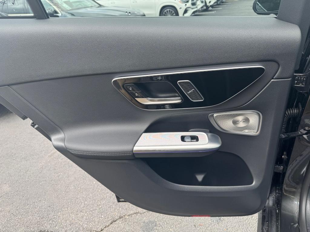 new 2025 Mercedes-Benz GLC 300 car, priced at $58,350