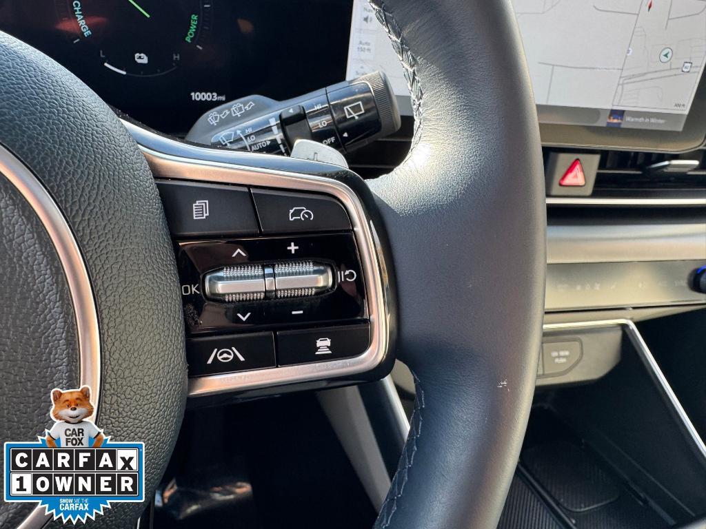 used 2025 Kia Carnival Hybrid car, priced at $45,634