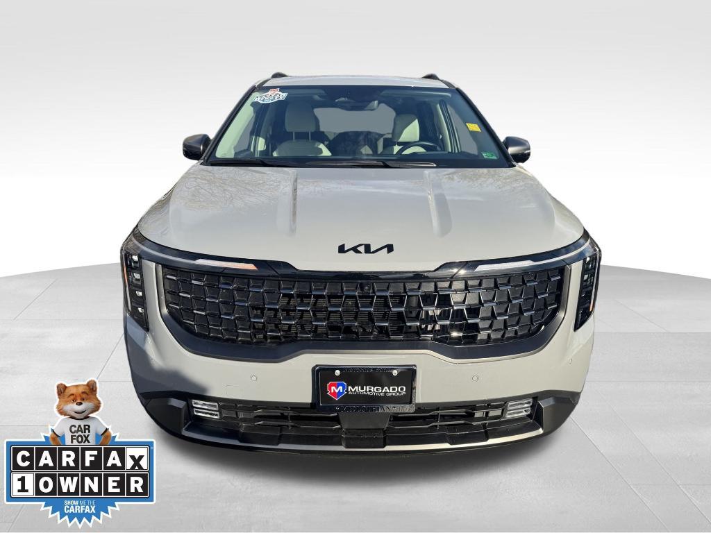 used 2025 Kia Carnival Hybrid car, priced at $45,634