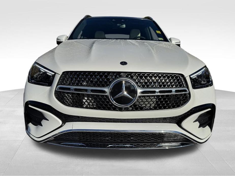 new 2025 Mercedes-Benz GLE 450 car, priced at $82,795